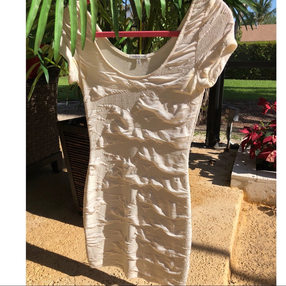 Textured off white bodycon dress